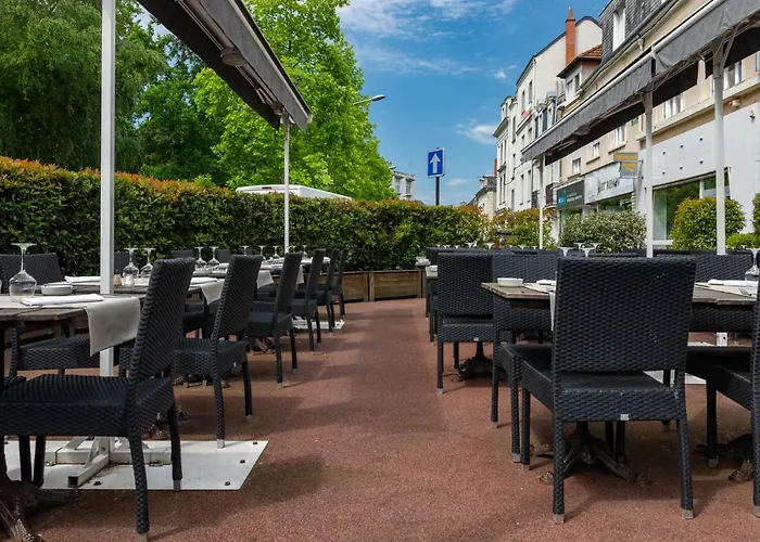 La Ferme Saint Jacques 2* Châtellerault